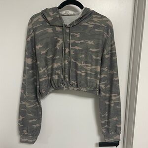 SWS/Active Camouflage Cropped Hoodie